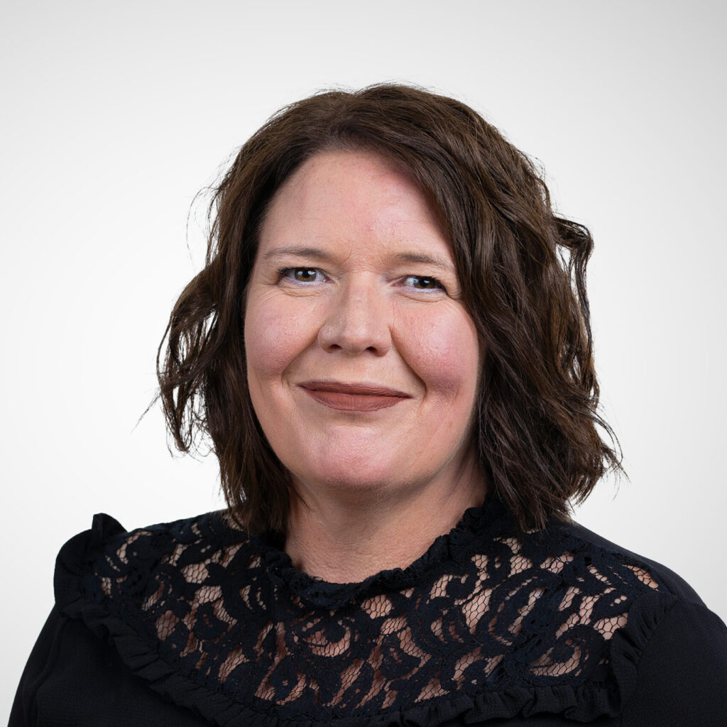 HELEN HODGKINSON Original with background smiley 3504px X 2336px 300ppi57 scaled e1773313950505